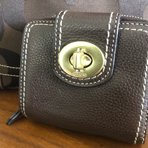 Coach Handbags - NWOT Coach | brown leather | turn lock | zip coin